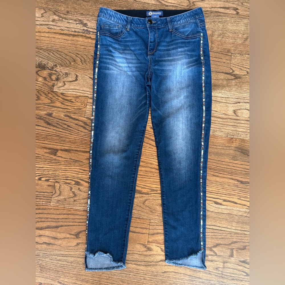 Democracy Absolution Frayed Hem Jeans Women’s Size 10 Beaded Side Stitch Detail
